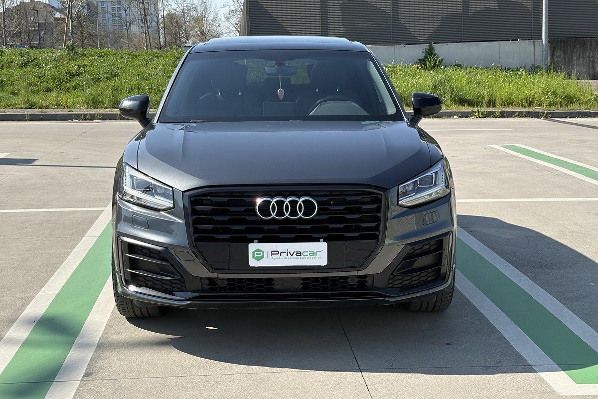 AUDI Q2 35 TFSI S tronic Identity Black