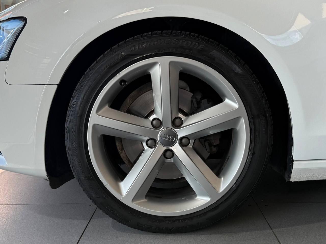 AUDI A4 AVANT 2.0 TDI 143CV AUTOMATIK MOD. S-LINE