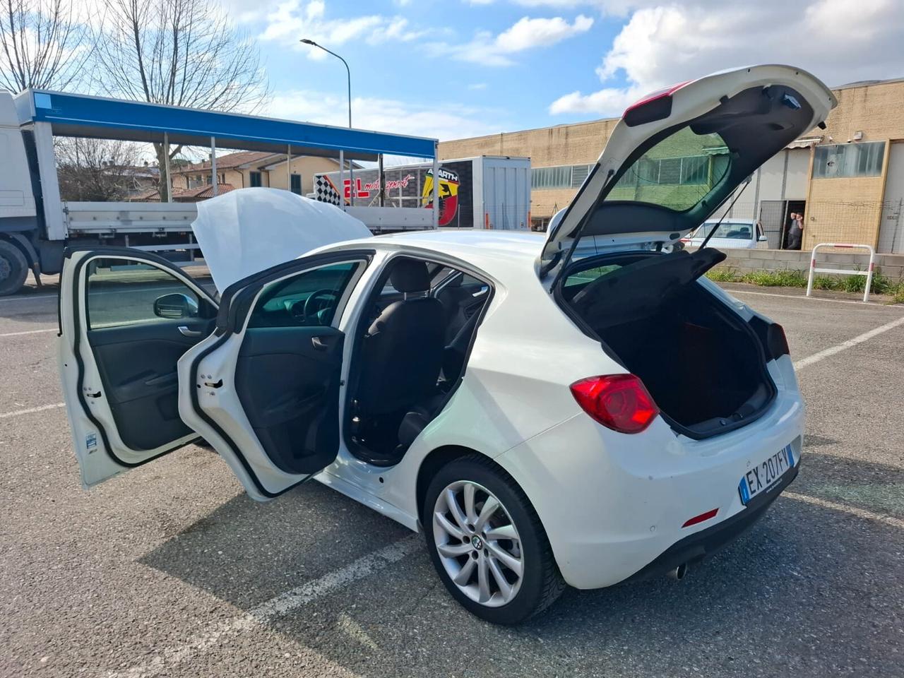 Alfa Romeo Giulietta 2.0 JTDm AUTOMATICA