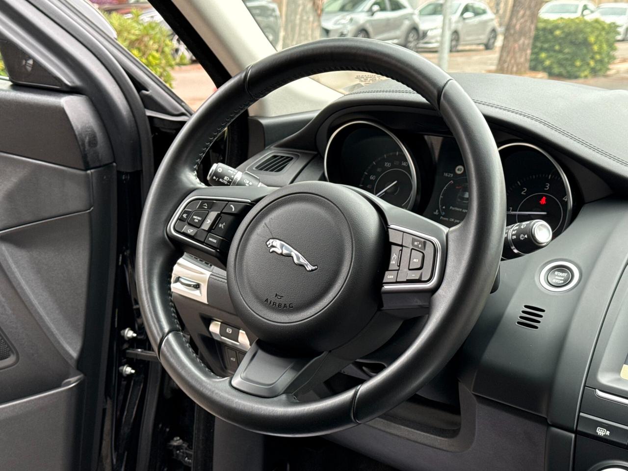 Jaguar E-Pace 2.0D 180CV AWD Aut. R-Dynamic S 2019