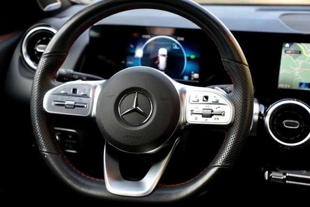 Mercedes-Benz GLB 220 4M AMG PREMIUM BMUX TETTO 7 POSTI LED KAMERA PDC