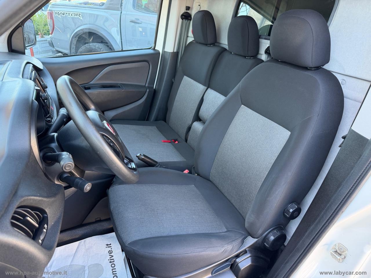FIAT Doblò 1.6 MJT 120CV MAXI 3 POSTI NAVI RETROCAMERA CLIMA AUTOMATICO