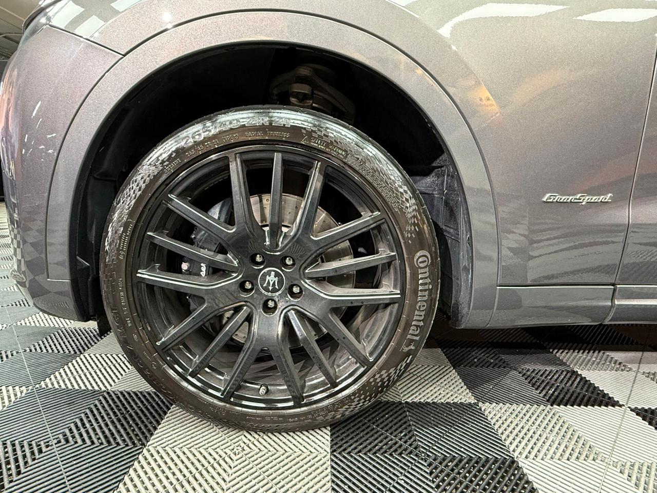 Maserati Levante V6 430 CV S AWD Granlusso (218)