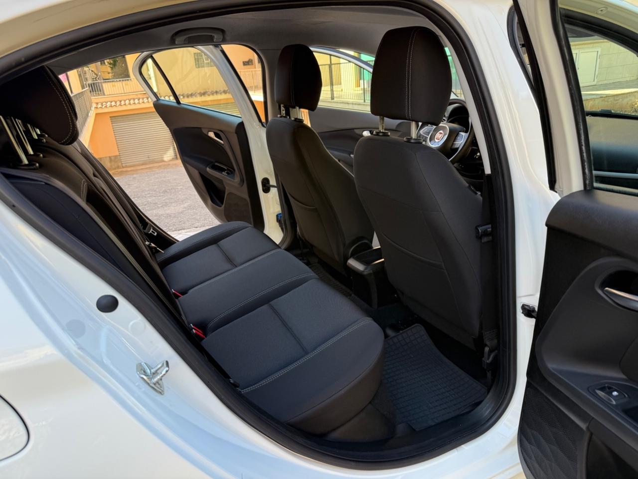 Fiat Tipo 1.6 Mjt S&S 5 porte Easy Business