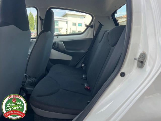 TOYOTA Aygo 1.0 12V VVT-i 5 porte Now Connect