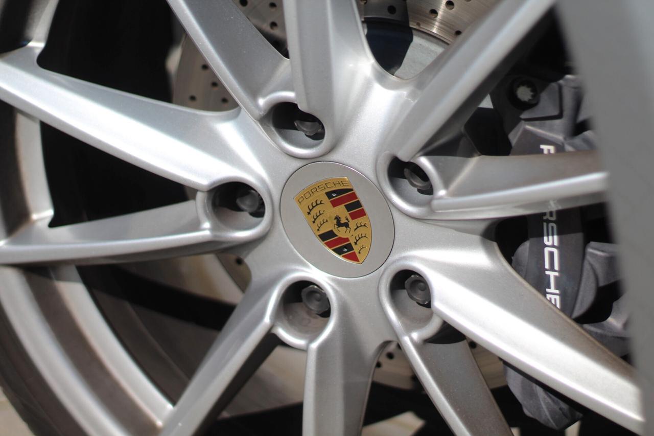Porsche 992 CARRERA 3.0