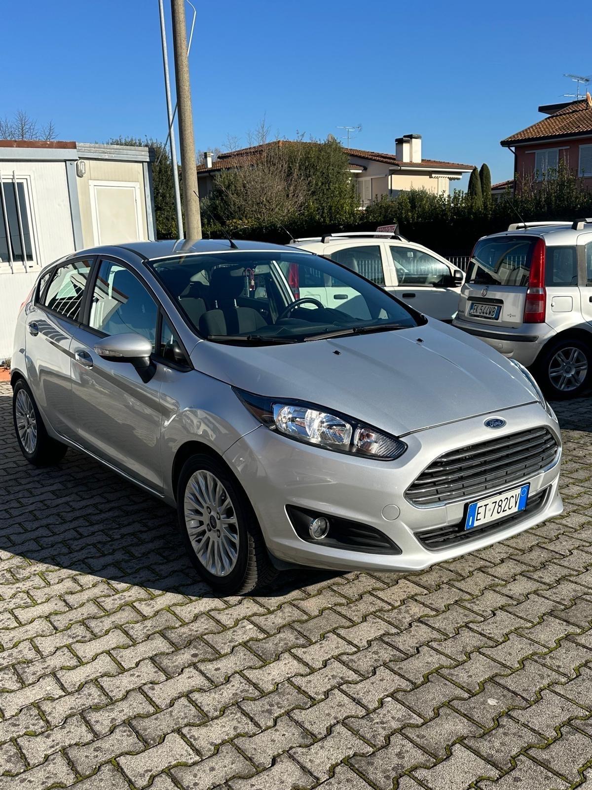Ford Fiesta 1.5 TDCi 75CV 5 porte Titanium