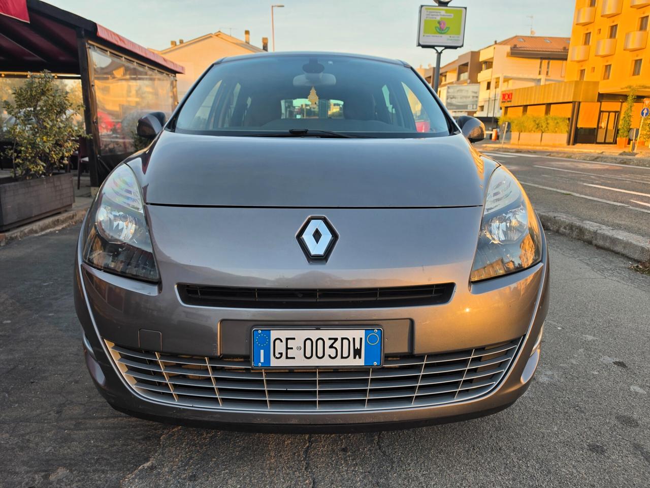 Renault Scenic Scénic 1.9 dCi 130CV Luxe