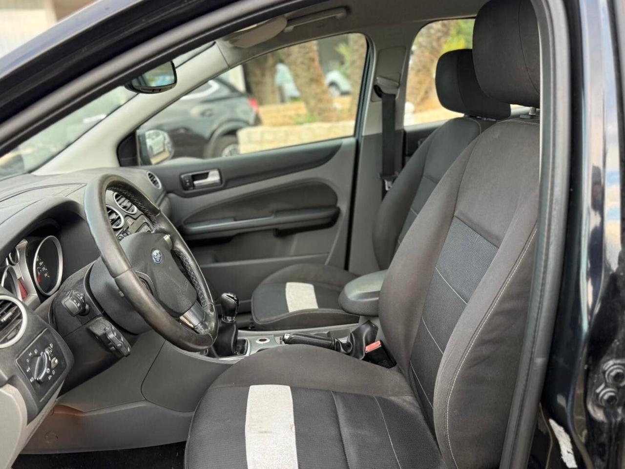 Ford Focus 1.6 TDCi 110CV SW Titanium * Ok Neopatentati*