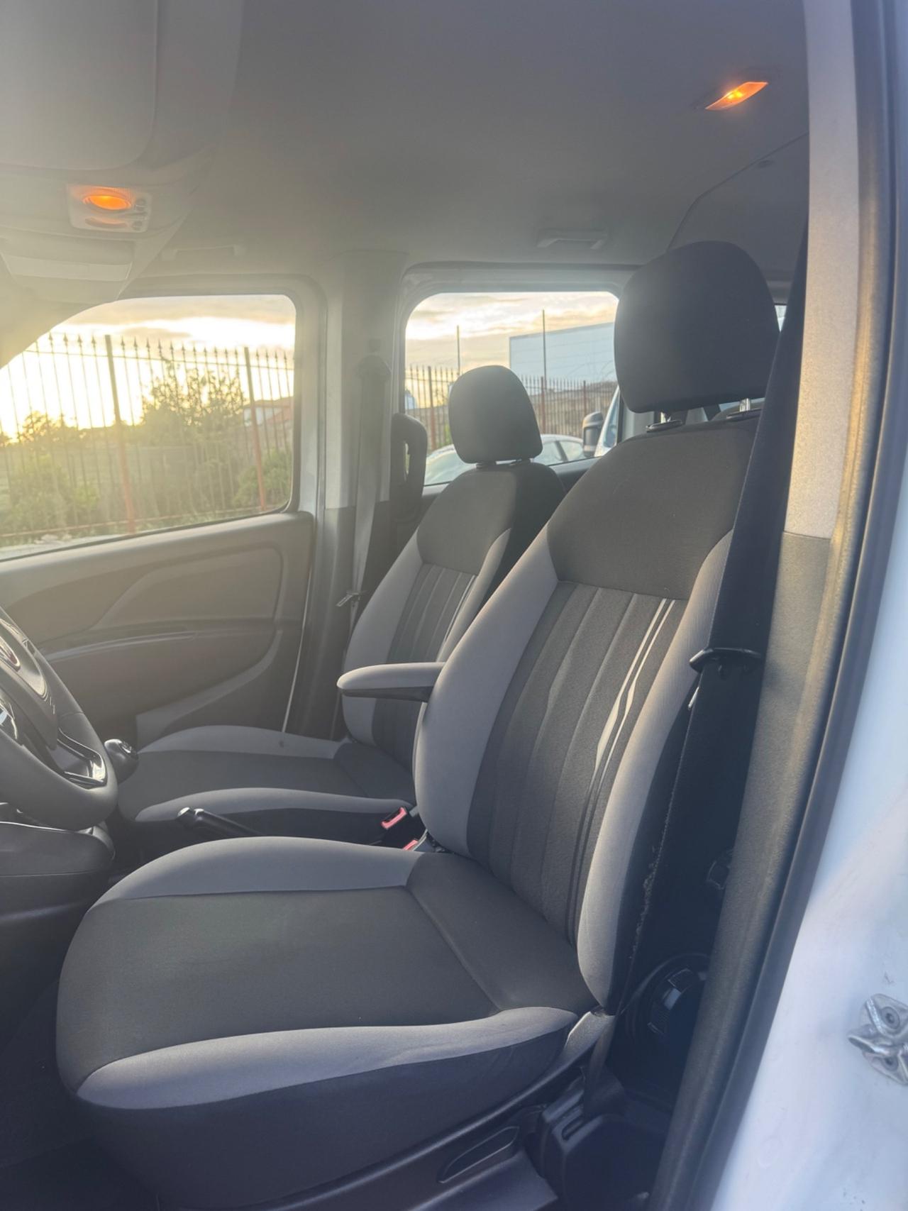 Fiat Doblò 1.6 MJT 120CV LOUNGE N1 5 POSTI