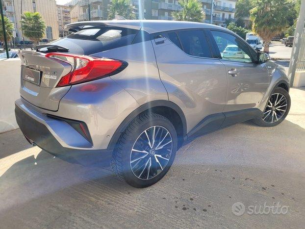 Toyota C-HR hybrid e-cvt lounge