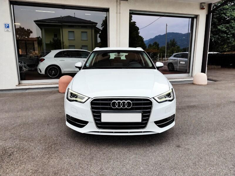 AUDI A3 3ª serie A3 SPB 1.6 TDI Ambition