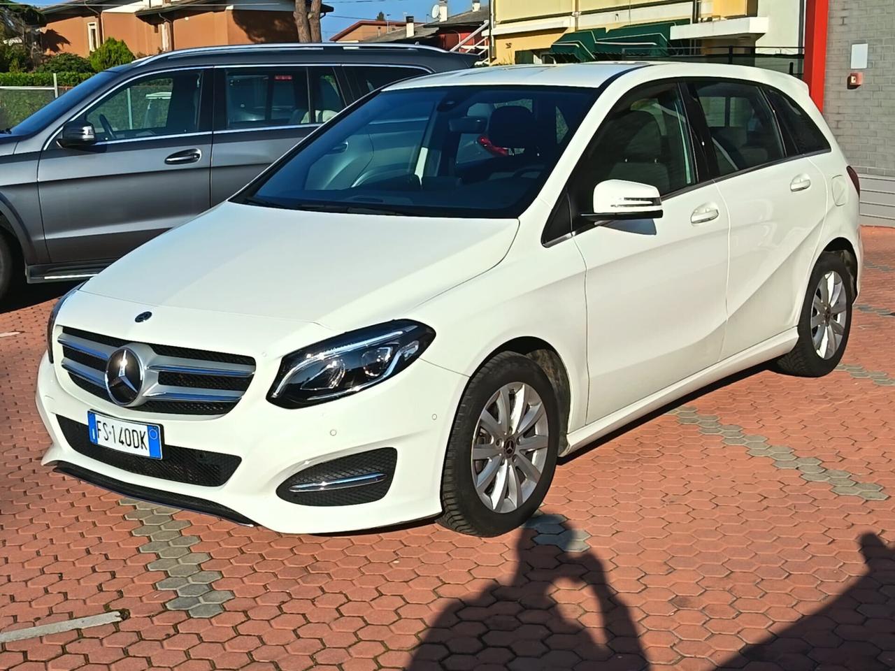 Mercedes-benz B 180 Automatica - Neopatentati Tagliandi Mercedes