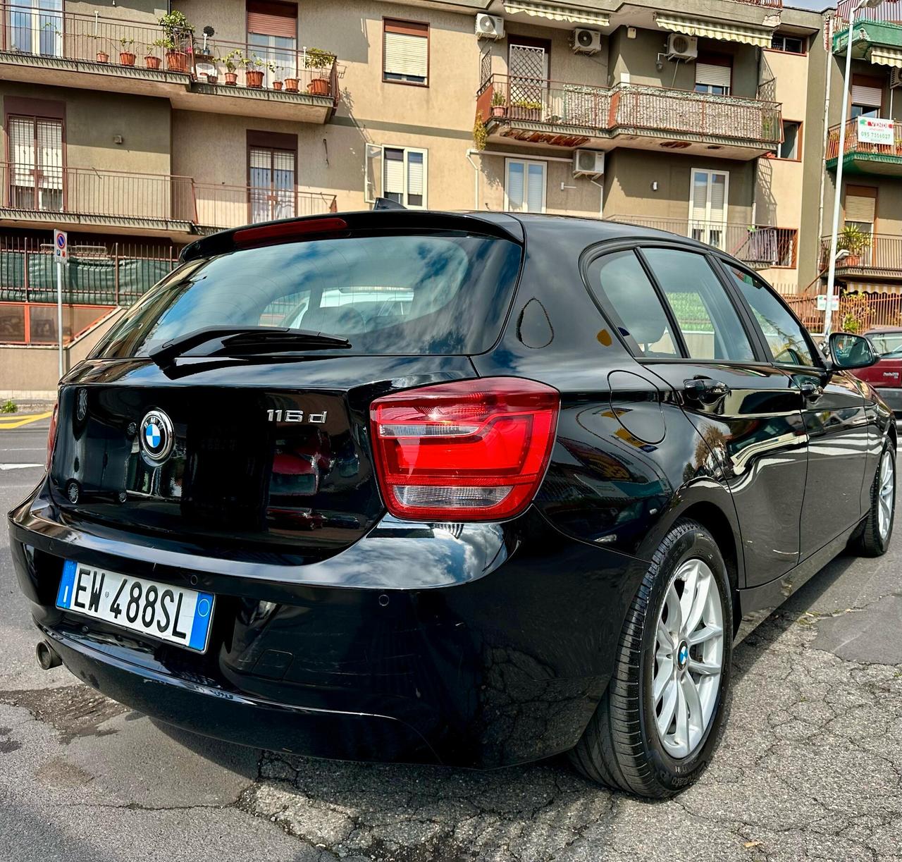 Bmw 116 116d 5p. Urban