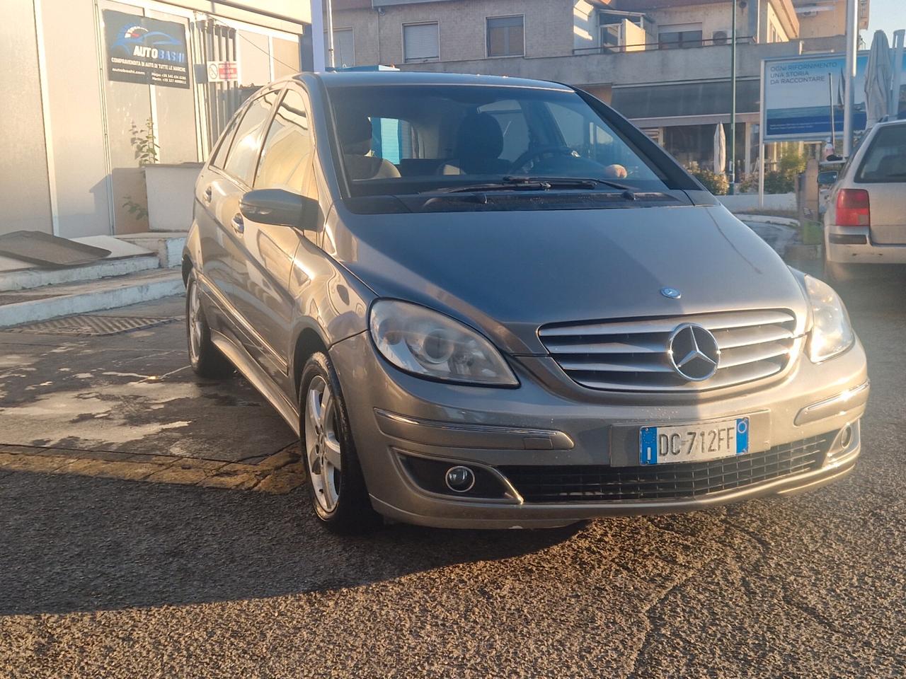 Mercedes-benz B 200 d Automatic AMG Line Premium Plus