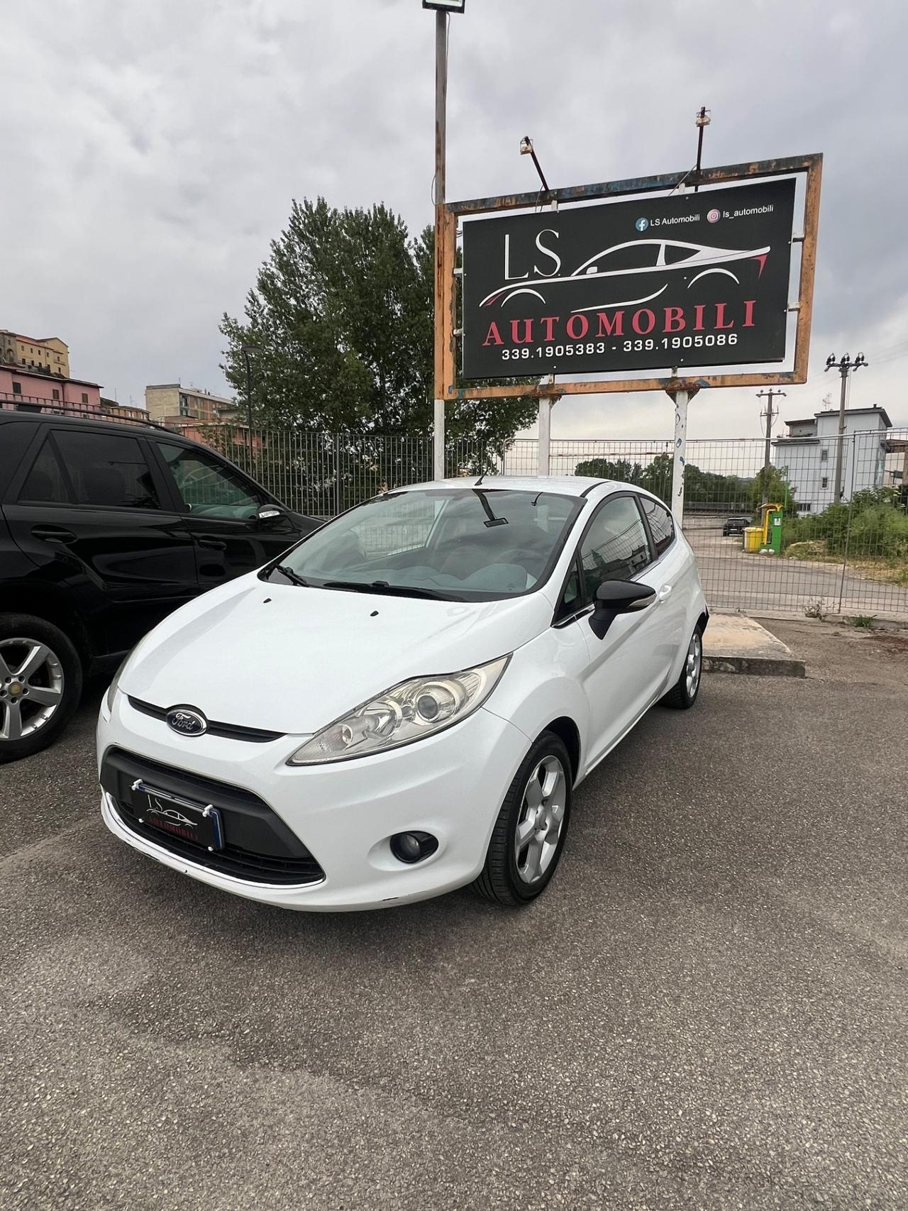Ford Fiesta 1.4 TDCi 70CV 3 porte Titanium