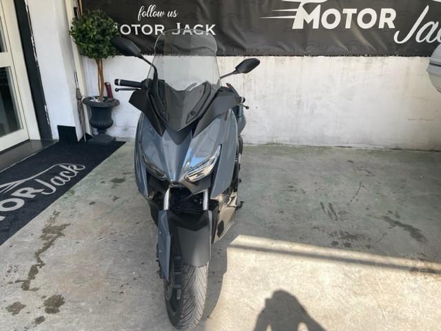 Yamaha X-Max 300 TECH MAX