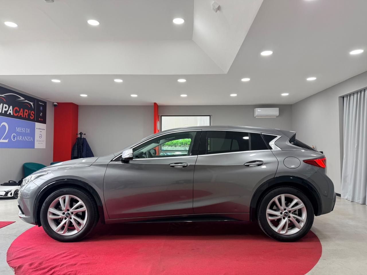 Infiniti Q30 1.5 diesel DCT Premium OK NEOPATENTATI