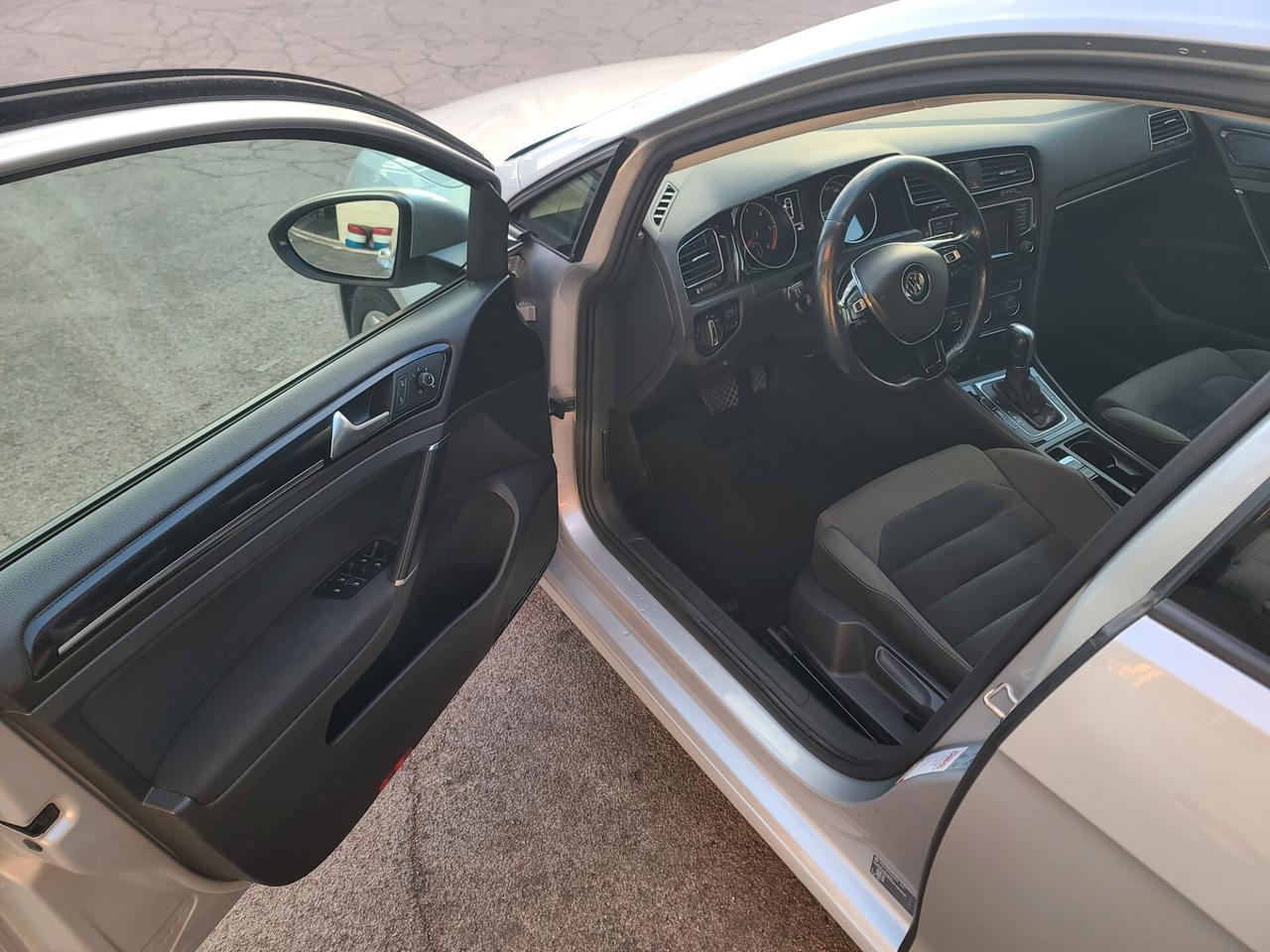 Golf 1.6 TDI DSG OK NEOP IMPECCABILE