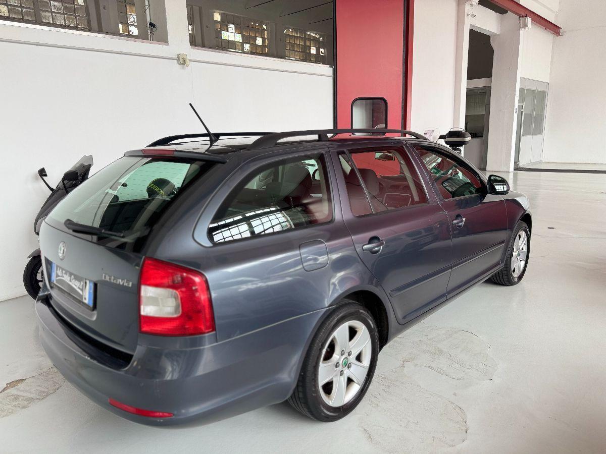 SKODA - Octavia - 1.6 TDI CR F.AP. Elegance