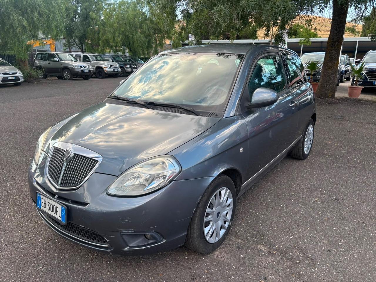 Lancia Ypsilon 1.3 MJT 75 CV Argento