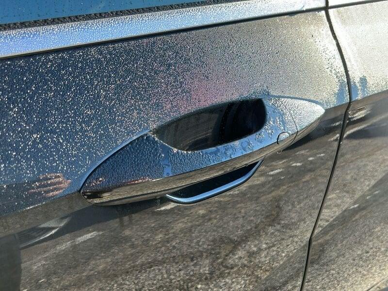 Hyundai Kona II 2023 1.6 gdi hev Business 2wd 138cv dct