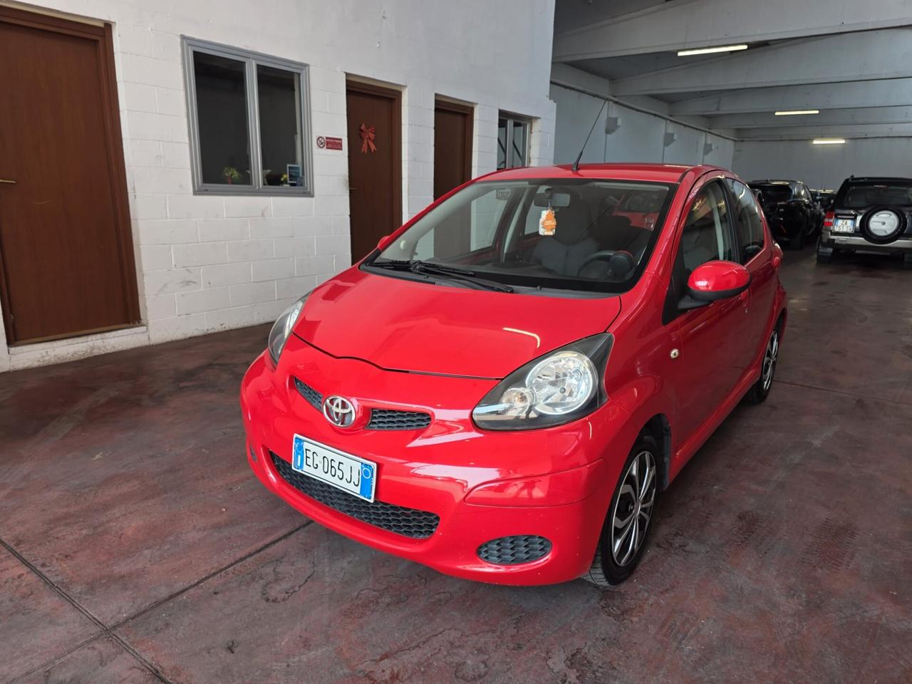 Toyota Aygo 1.0 12V VVT-I 5P DEEP OCEAN CONNECT 71.000KM