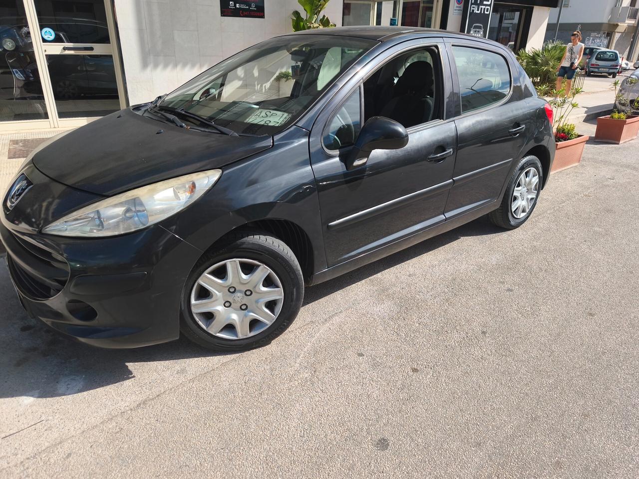 Peugeot 207 1.4 8V 75CV 5p. X Line ECO GPL