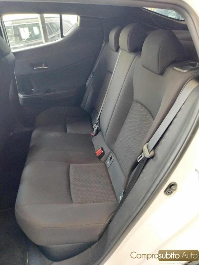 TOYOTA C-HR 1.8 Hybrid E-CVT Trand PROMO