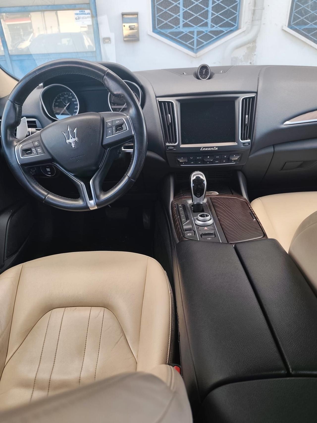 Maserati Levante V6 Diesel 275 CV AWD Motore fuso!!!!!