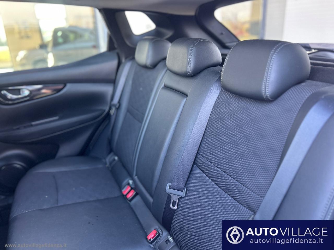 NISSAN Qashqai 1.6 dCi X-Tronic 2WD Black Edit.