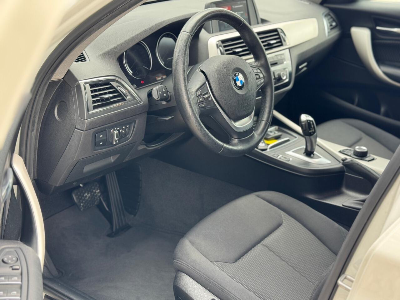 Bmw Serie 1 Sport 5p Automatico !