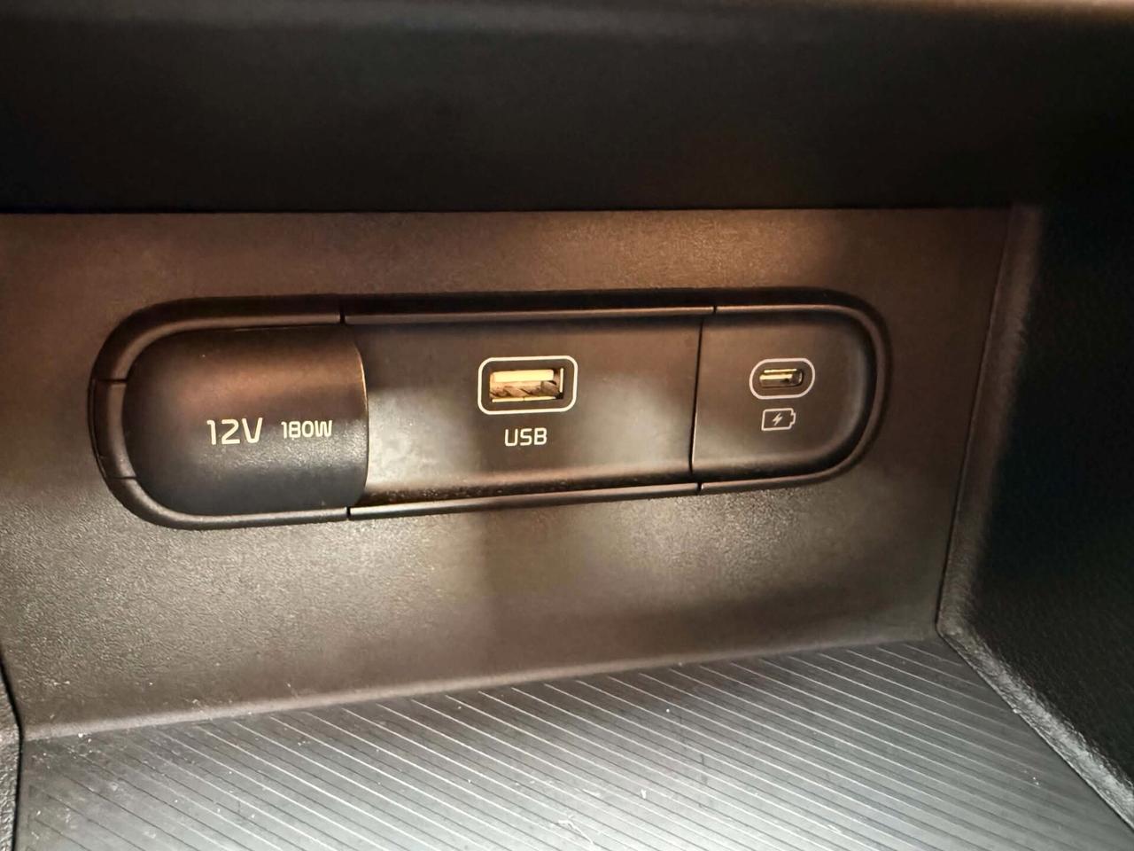 Kia Sportage 1.6 CRDi MHEV Business