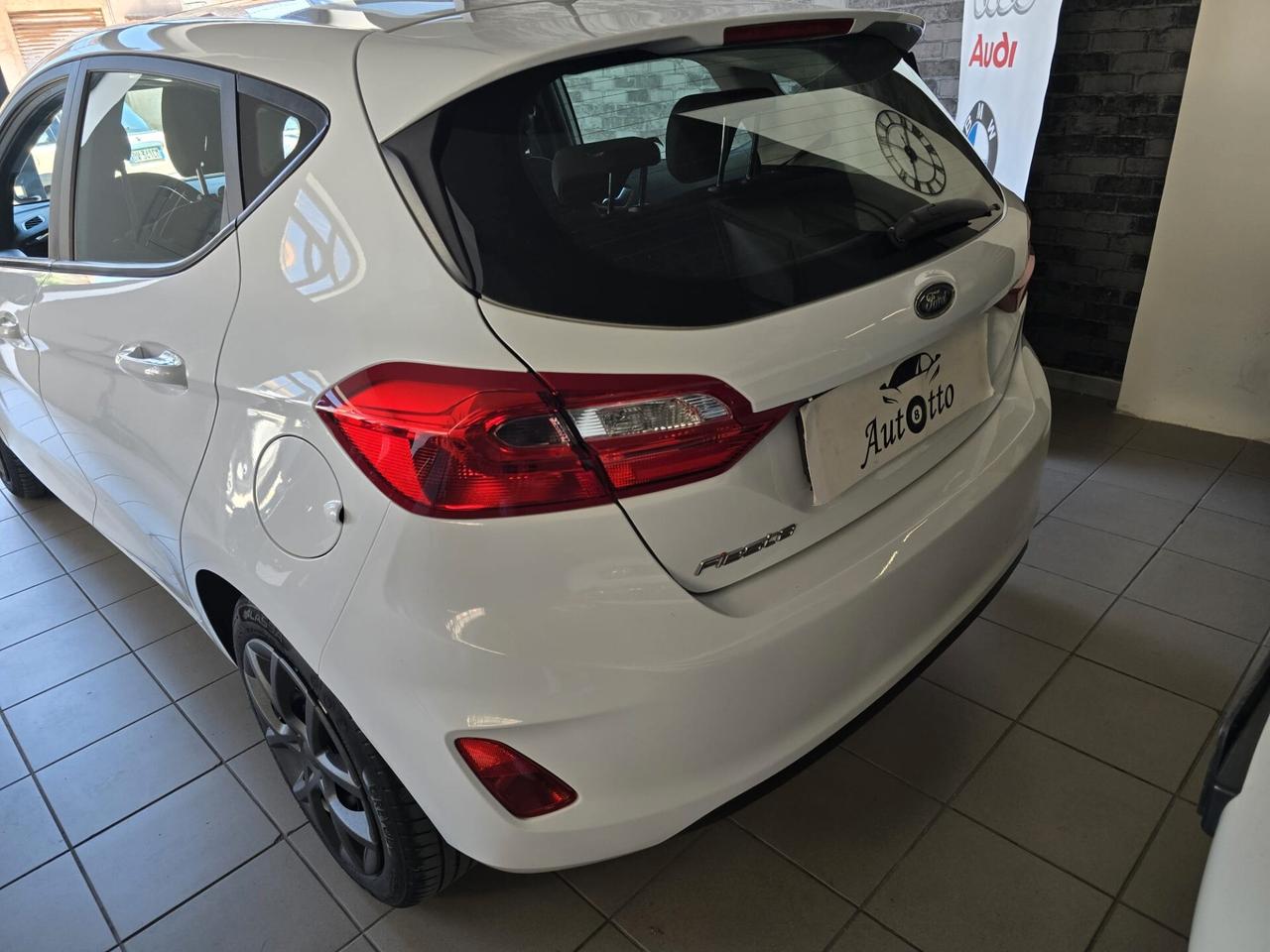 Ford Fiesta 1.5 TDCi 75CV 5 porte Black & White Edition