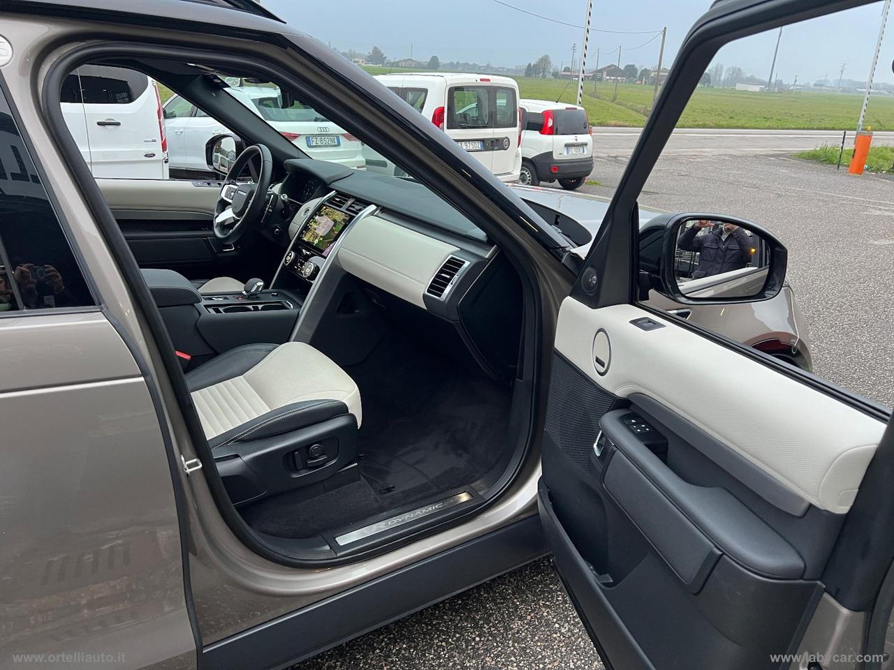 LAND ROVER Discovery 3.0D I6 249CV R-Dyn. SE 7 POSTI