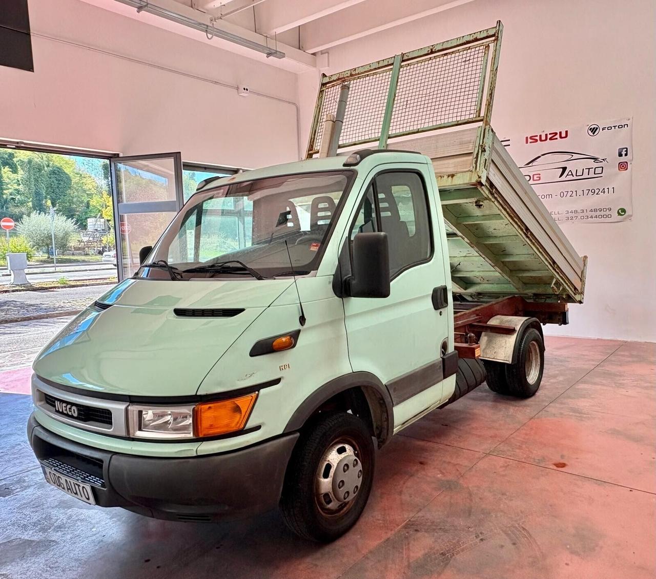 IVECO DAILY -CASSONE RIBALTABILE TRILATERALE Posti 3 Diesel 2.5 Km 173.866 certificati