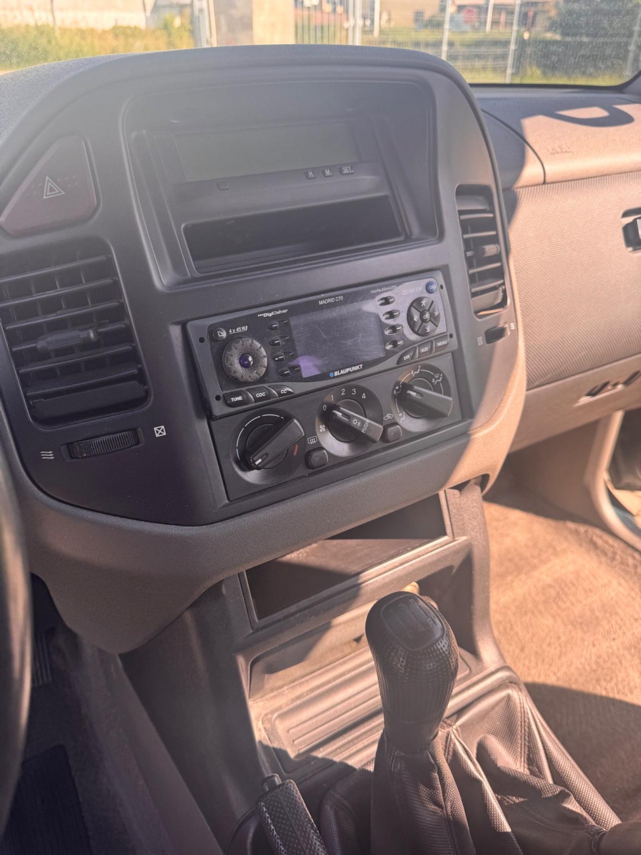 Mitsubishi Pajero 2.5 TDI 3p. GLX