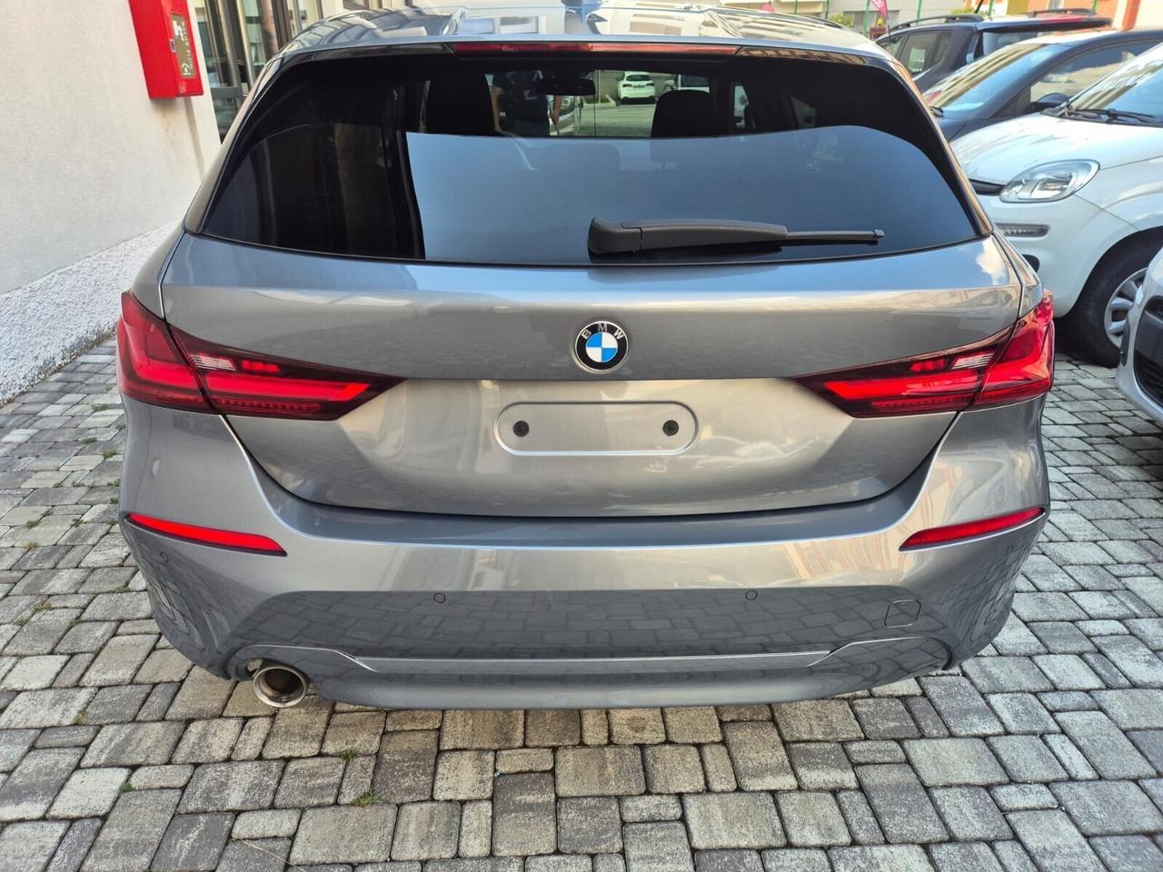 Bmw 116d 5p. CAMBIO AUTOMATICO OK NEOPATENTATI