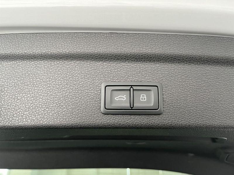 Audi Q3 35 TDI S tronic S line edition TUA da 439,00 al mese