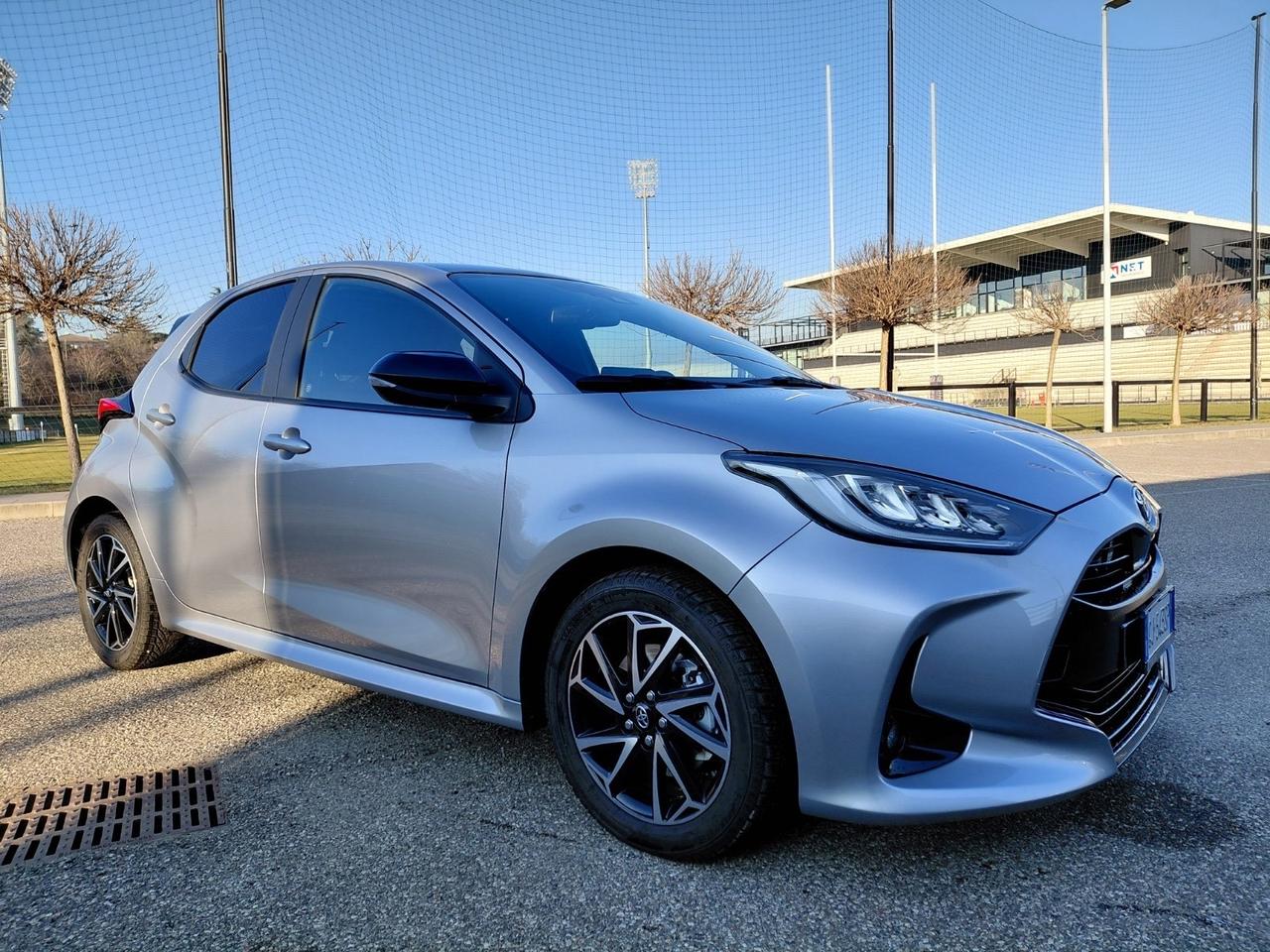 Toyota Yaris 1.5 Hybrid 5 porte Lounge