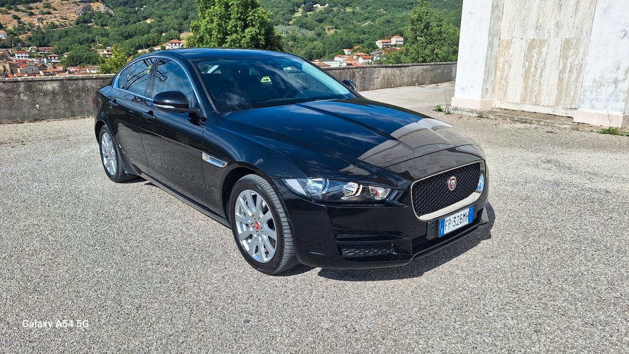 Jaguar XE 2.0 D 180 CV aut. Prestige