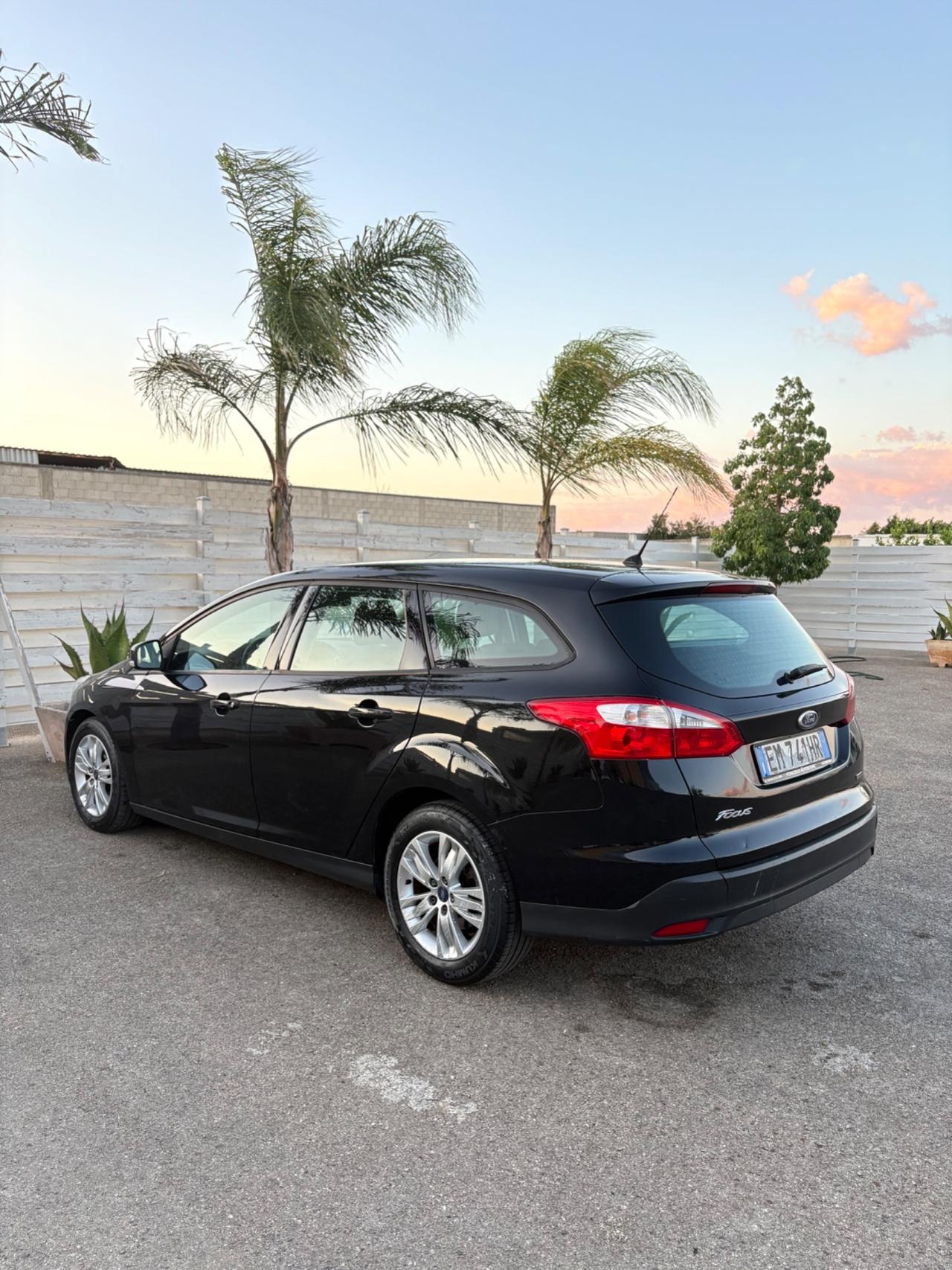 Ford Focus 1.6 diesel con motore eccellente in pronta consegna