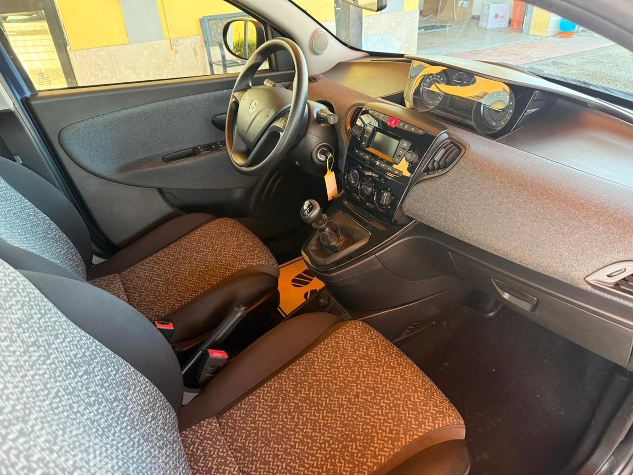 Lancia Ypsilon 1.0 FireFly 5 porte S&S Hybrid Silver Plus