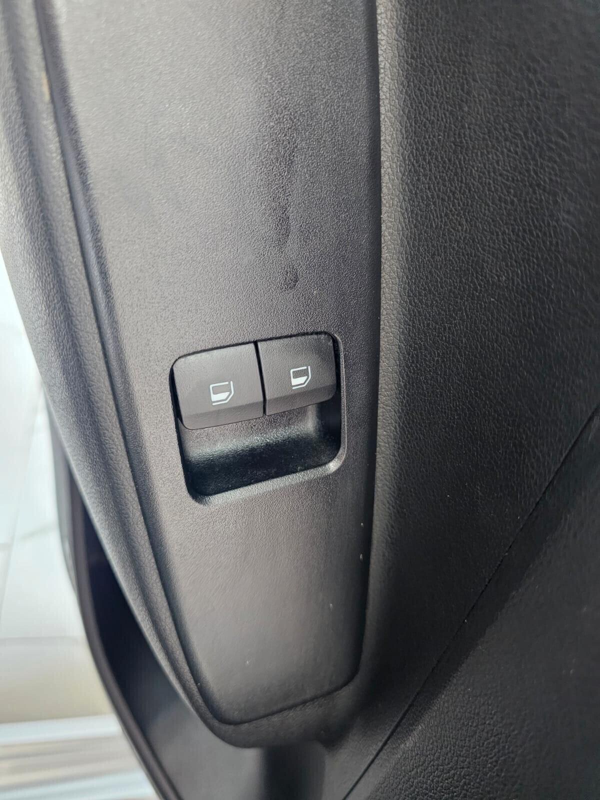NUOVA HYUNDAI i10 ADVANCED 1.0 BENZ 67CV - UFFICIALE ITALIANA