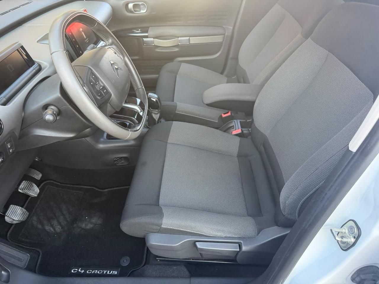 Citroen C4 Cactus PureTech 82 Shine neopatentati