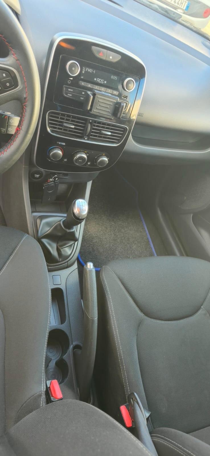 Renault Clio dCi 8V 75 CV 5 porte Duel2