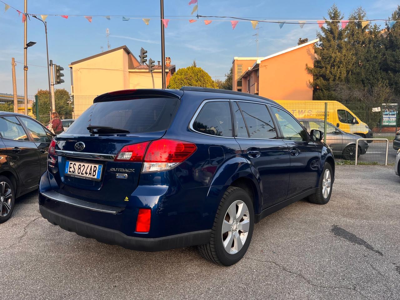 Subaru OUTBACK 2.0D Exclusive - 2013