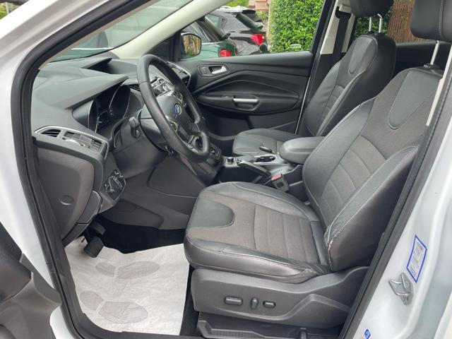 FORD Kuga 2.0 TDCI 150 CV S&S 4WD Powershift Titanium