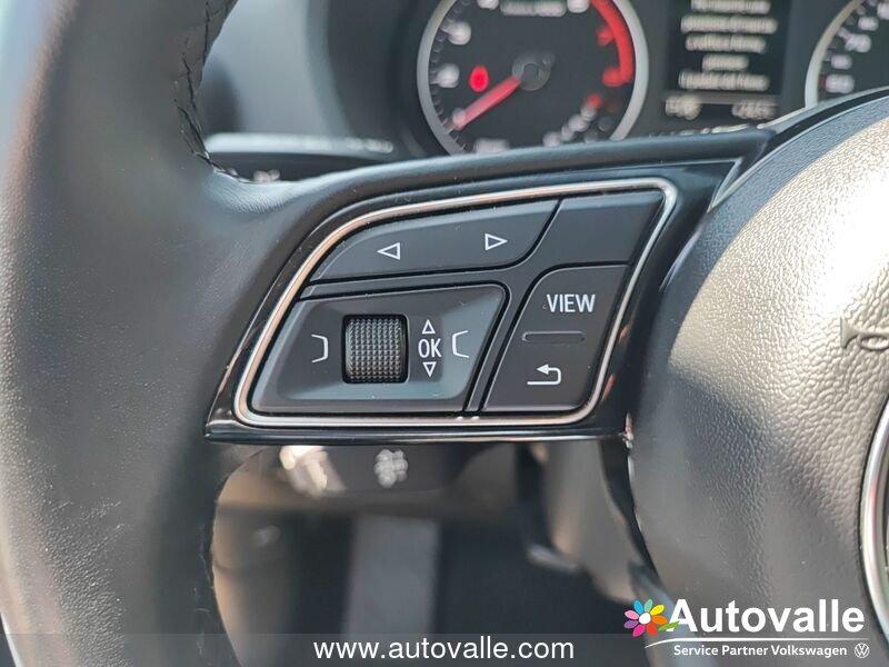 Audi Q2 35 TFSI S tronic Business