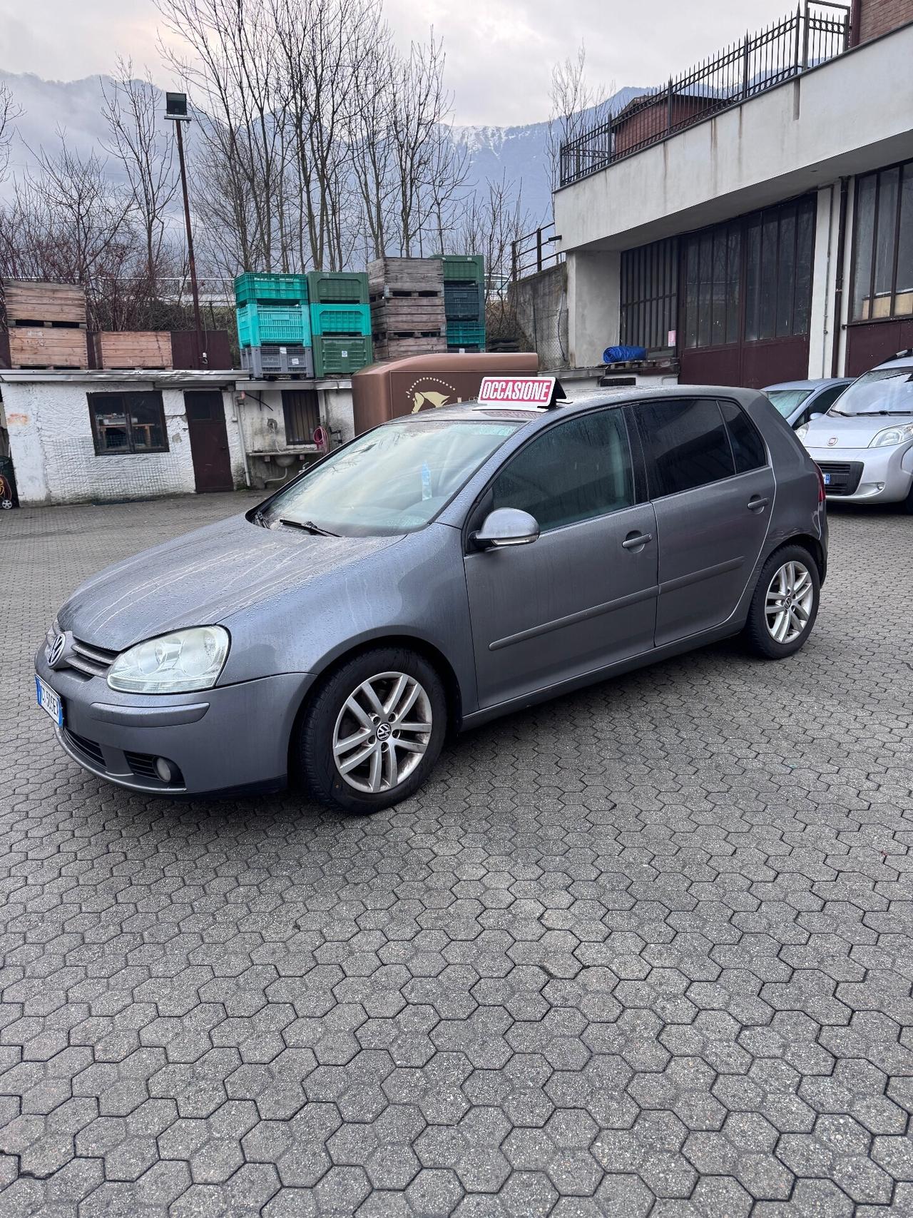 Volkswagen Golf 2.0 16V TDI 5p. Sportline